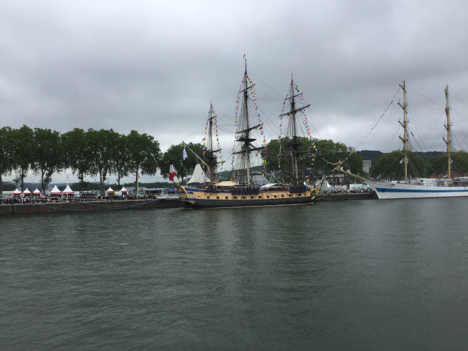 Juin - Visite de l'Armada de Rouen